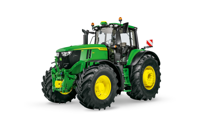 Studiobilde av John Deere 6M 250-traktor fremhever førerhytte, lys og forsterket frontløftestag