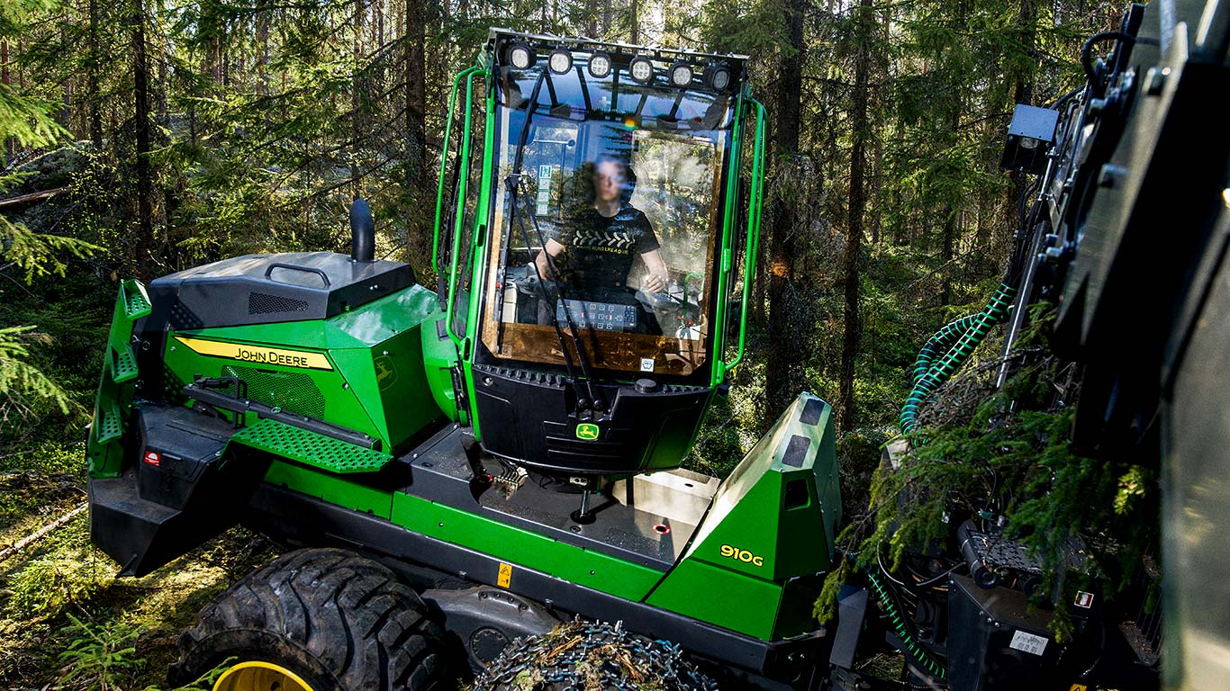 John Deere 910G førerhytte