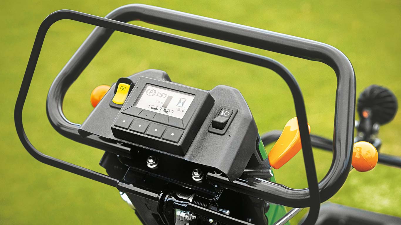 220SL, Operatørkontroll, Studio, Gå-bak- og klippertraktorer for green, Golf og Sport