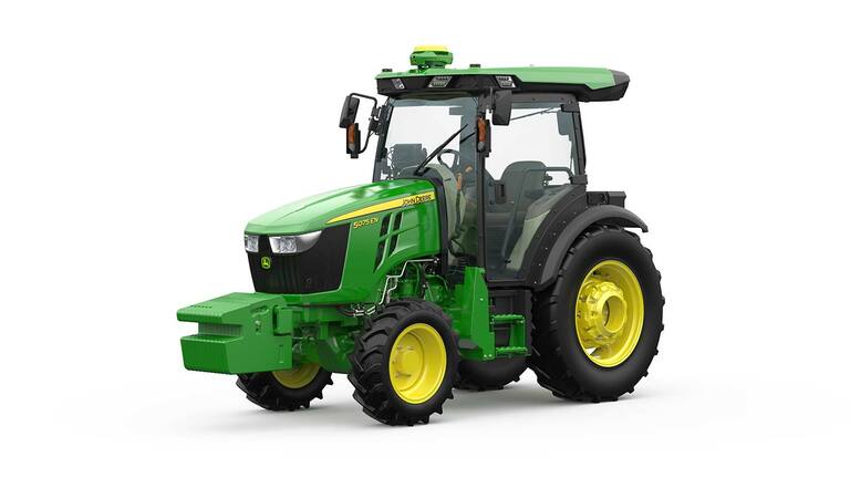 John Deere 5075EN traktor i grønn og gul farge, frontvisning med kompakt design og robuste dekk.